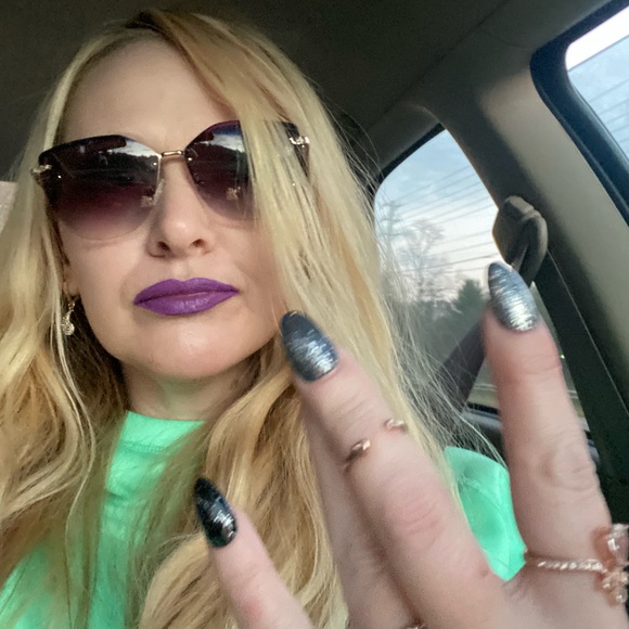 Meet your Posher, Angela - Picture 4 of 16